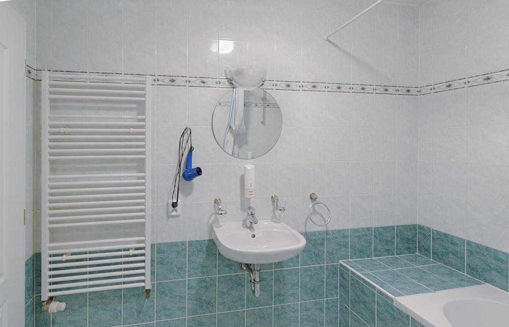 Hotel Derby Karlsbad Buitenkant foto