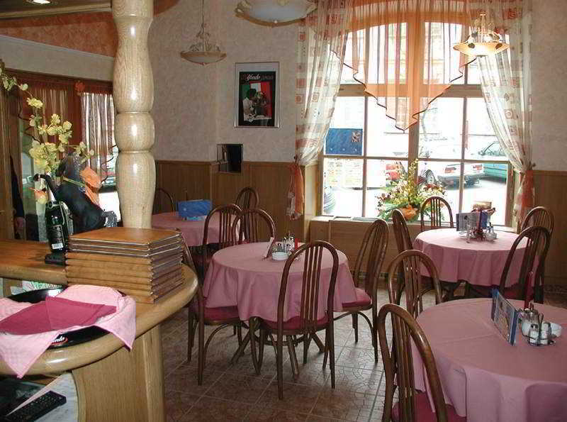 Hotel Derby Karlsbad Buitenkant foto