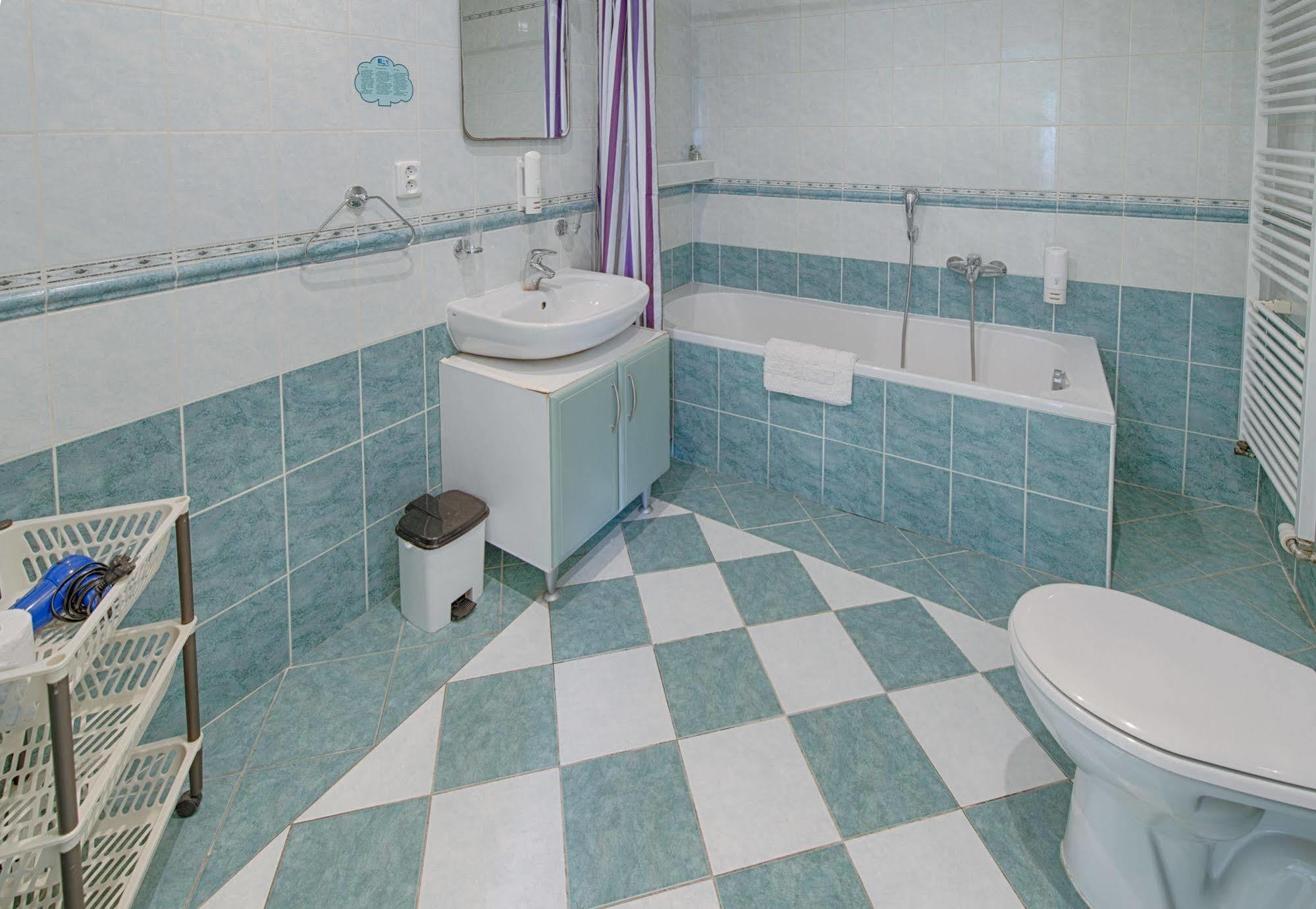 Hotel Derby Karlsbad Buitenkant foto