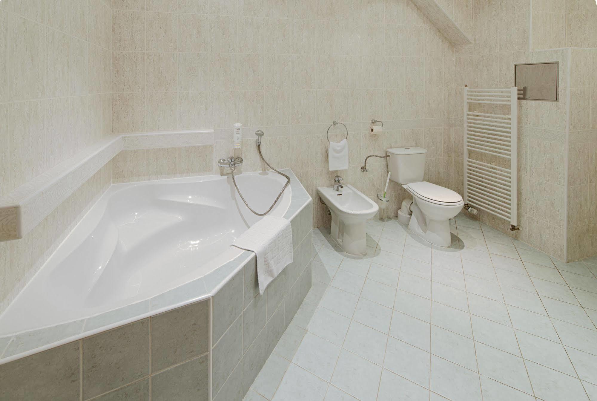 Hotel Derby Karlsbad Buitenkant foto