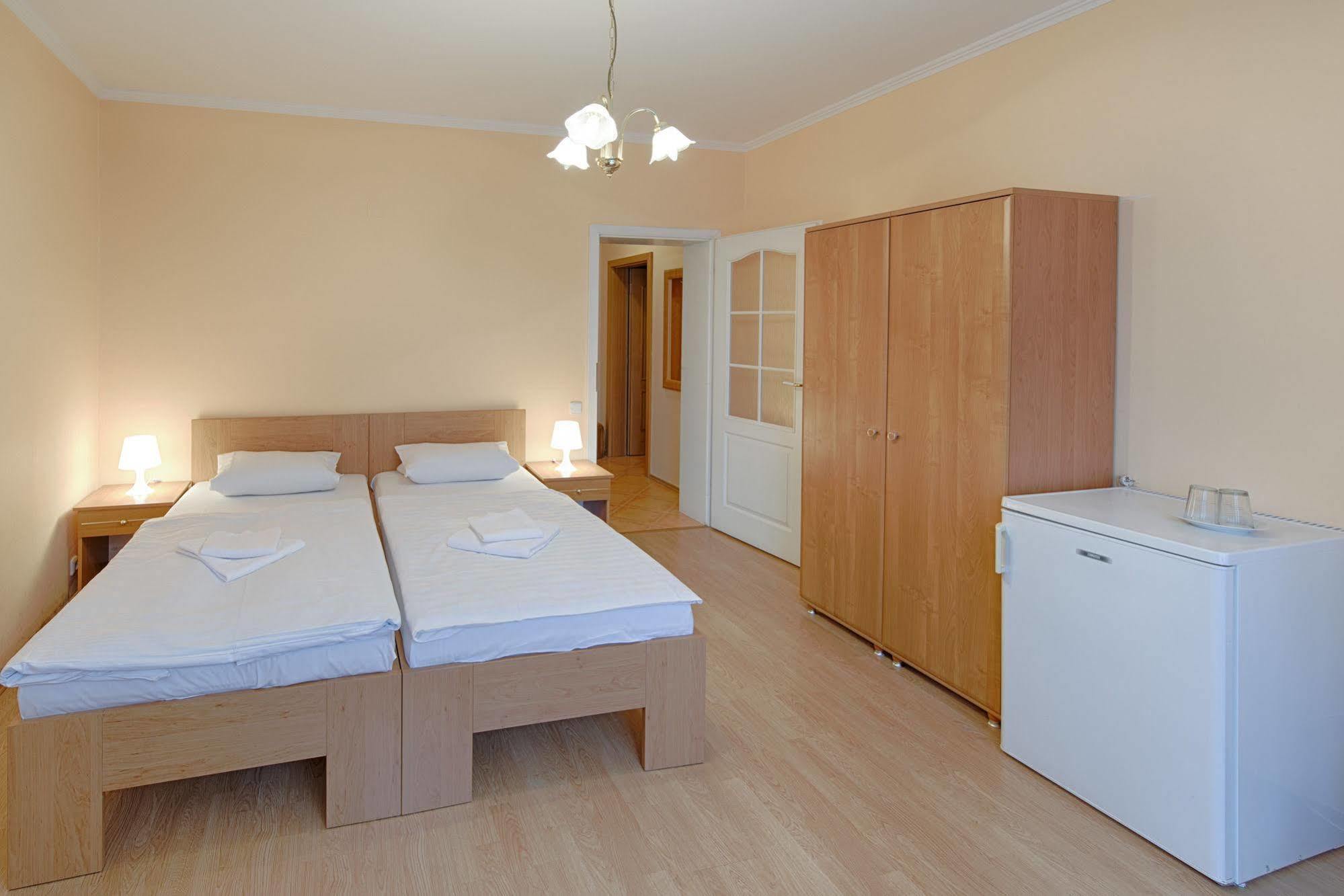 Hotel Derby Karlsbad Buitenkant foto