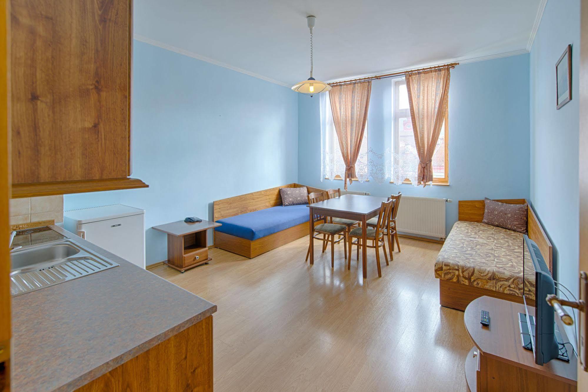 Hotel Derby Karlsbad Buitenkant foto