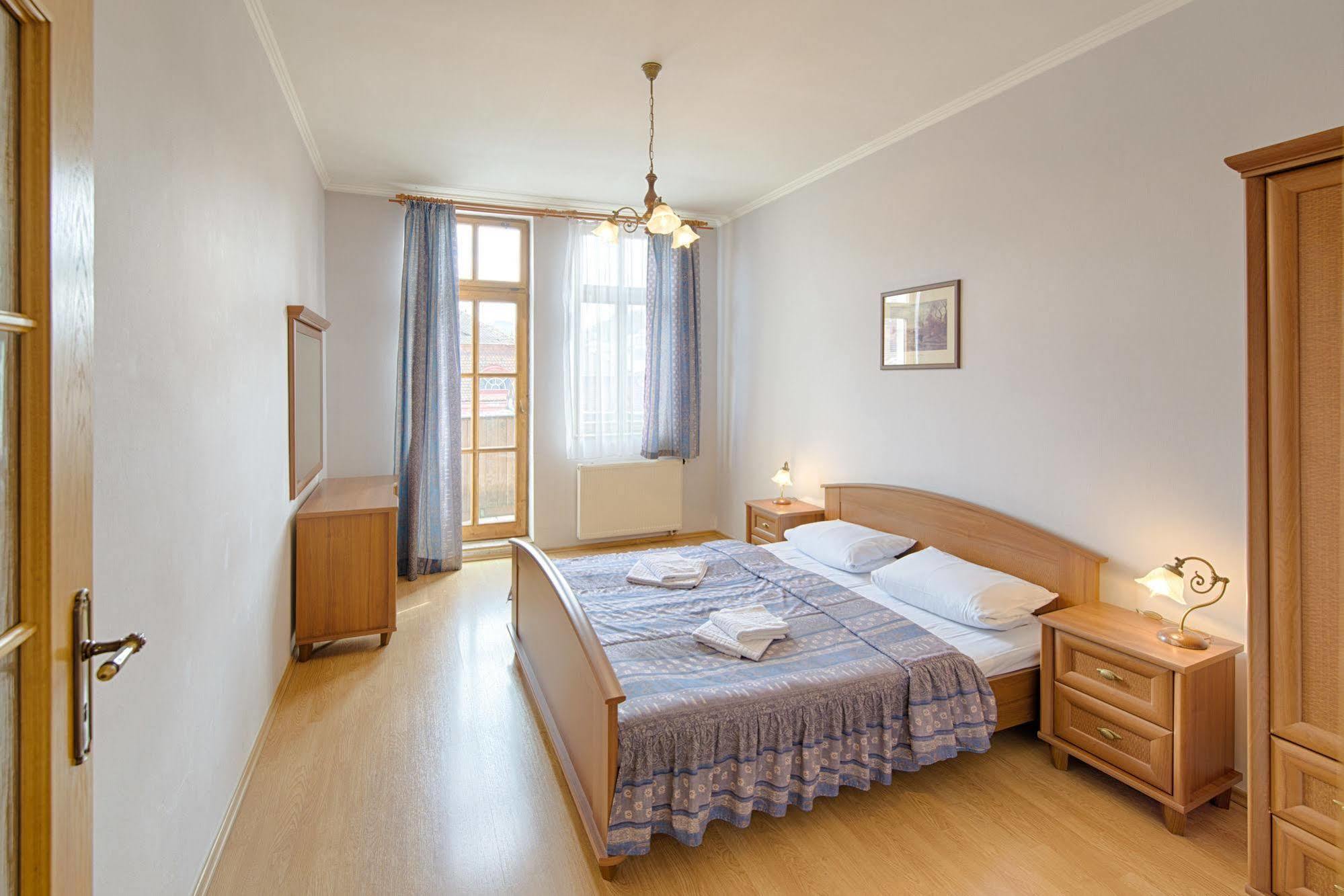 Hotel Derby Karlsbad Buitenkant foto