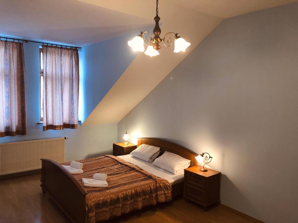 Hotel Derby Karlsbad Buitenkant foto